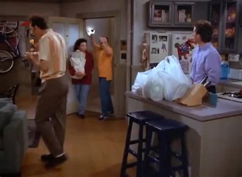 Yarn Im Back Baby Im Back Seinfeld 1993 S05e01 The Mango