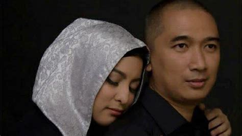 Umur 71 tahun) adalah pemeran dan sutradara indonesia. Foto Buku Nikah Cuma Simbolis, Pernikahan Jane Shalimar ...