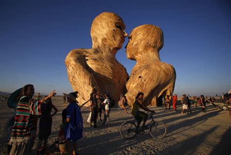 Burning Man Woman Struck And Killed By Bus At Nevada Festival Cbs News