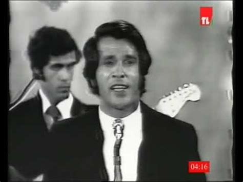 تعجب می کنم از کسی که دچار غم و اندوه. قلبي يحب الغيد - احسان صادق - YouTube
