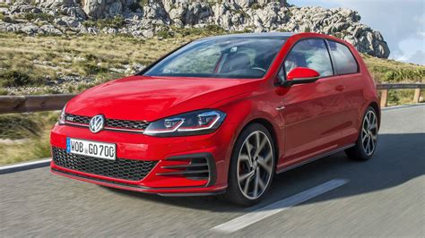 The golf is the lingua franca of the hatch world, universally known and understood. Volkswagen Golf 7 GTI (2017) - Autotest en specificaties ...