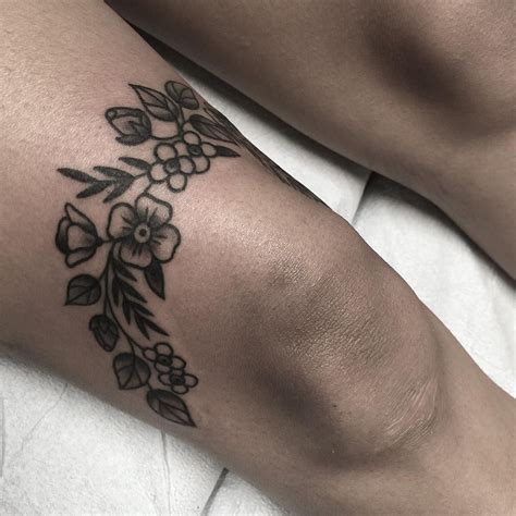 6 Small Knee Tattoos For Females 2024 Tattoo Bantuanbpjs