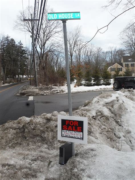 Mock Sign For ‘e Mail Server For Sale’ At End Of Clinton’s Chappaqua Street The Washington Post