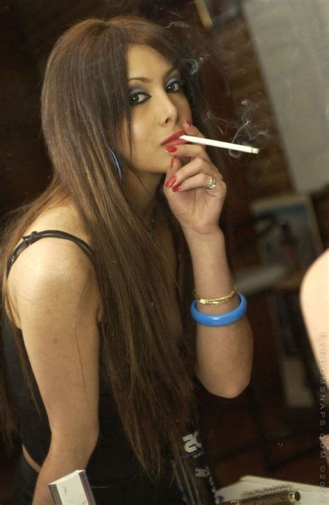 smoking girls are sexy virginia slims in 2019 virginia slims girl smoking smoke