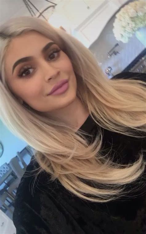 Blonde Kylie Kylie Jenner Hair Color Kylie Jenner Look Kylie Jenner Haircut Brown Blonde
