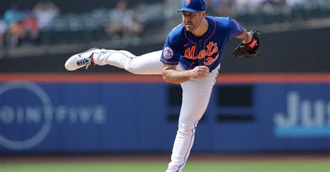 Verlander Pitches Well Mets Hit Hrs In Win Over Giants Reuters