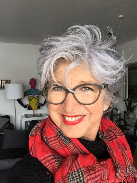 Hairstyles For Over 50 With Glasses Best Hairstyles