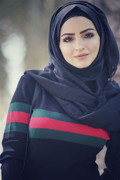 Pin By Randmas On Photo Fashion Hijab Fashion Beautiful Hijab