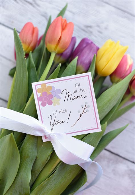 Check spelling or type a new query. Mother's Day Flowers Gift Tags - Fun-Squared