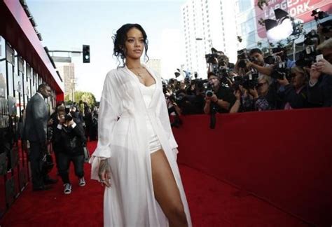 Pop Star Rihanna Wins Legal Battle With Uks Topshop Over Image Rights Top Local And Global