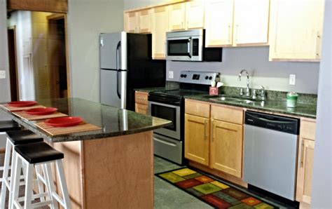 We don't just rent apartments. Courtside Apartments - Cornwell Properties - Athens Ohio ...