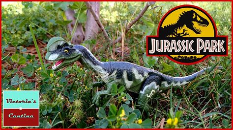 Kenner Jurassic Park Dilophosaurus Spitter Unboxing And Review Youtube