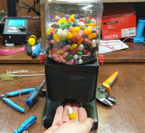 Free Stl File Automatic Candy Dispenser・3d Printable Design To Download