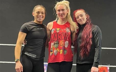 charlotte flair spotted training with alba fyre and zoey stark