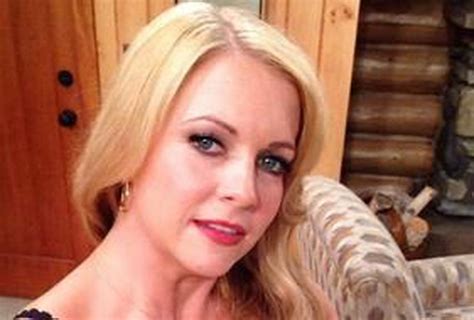 Alabama Fan Melissa Joan Hart Talks Ole Miss Loss Iron Bowl Bet With