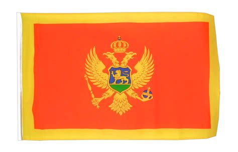 The flag of montenegro was officially adopted with the law on the state symbols and the statehood day of montenegro on 13 july 2004 at the proposal of the government of montenegro. Kleine Montenegro Flagge - 30 x 45 cm - FlaggenPlatz