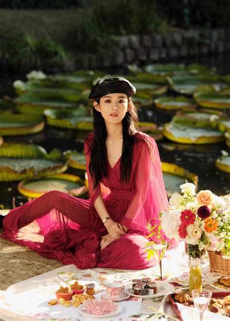 Miễn là có yêu cầu, anh ấy muốn bao nhiêu thì tôi đưa bấy nhiêu. Triệu Lệ Dĩnh 'phủ' hàng hiệu - VnExpress Giải trí