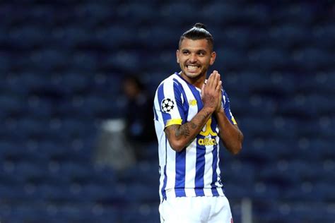 'marche' asegura que el apodado 'tecatito' es el gran referente del porto por su desequilibrio y revela que están enamorados de su. Tecatito Corona es incluido en equipo ideal de la ...