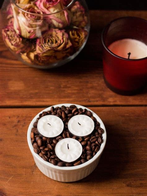 This easy and fun diy project creates a beautiful candle that will make your home smell and feel wonderful. 12 Quick and Super Easy DIY Tutorials You'll Want to Try This Weekend