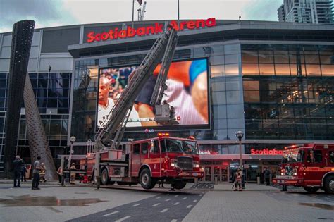 Someone Tried To Scale The Scotiabank Arena In Toronto