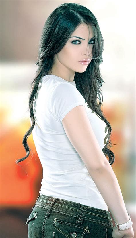 الأحد نوفمبر 27, 2011 5:33 am مريض الغرام. احدث صور 2014 ، اجمل صور المطربة قمر 2014
