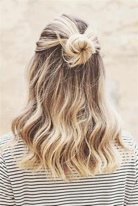 Cute hairstyle for little girls manages to enhance their tenderness. 18 Easy Quick Hairstyles for Busy Mornings | Cute medium ...