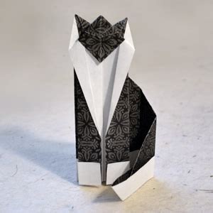 Making origami is an excellent way to pass time and relax! Check out these origami cat instructions and video to ...