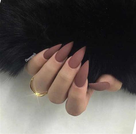 25 Ideas de manicure nude que querrás hacerte hoy mismo