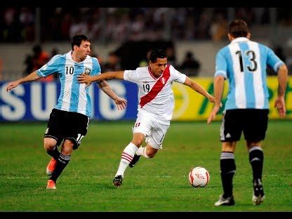 Polémicos tuits de úrsula vargues contra los argentinos varados en miami: Deporte Futbol: Imagenes del partido Peru - Argentina y Tabla de Posiciones Eliminatorias