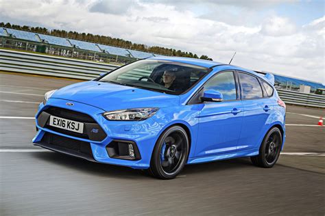 REVIEW - Ford Focus RS - Simply Motor