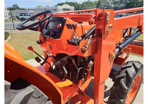 Used 2015 Kubota Kubota 45 Hp With New 4 In 1 Loader Attachment