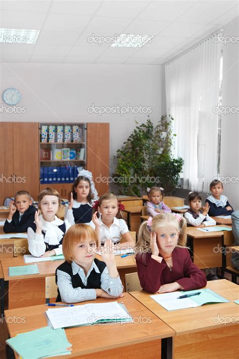 Дети в школе — Стоковое фото © DoctorKan #1407983