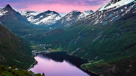 Pin By Mary Yerkes On Nature Norway Wallpaper Norway Mountains