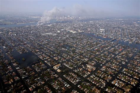 Hurricane Katrina 10th Anniversary 40 Powerful Photos Of New Orleans