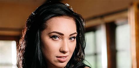 Fresh Face Interview With Aria Alexander Avn