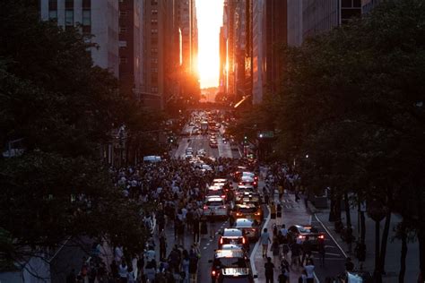 New York Citys Manhattanhenge Heres Why This Sunset Is Special And
