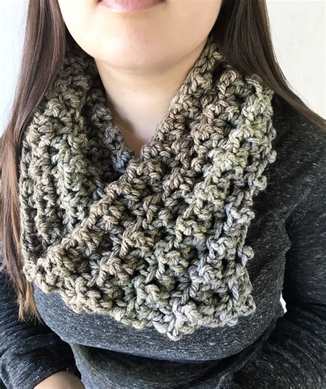 Quick Easy Chunky Cowl Free Crochet Pattern Maria S Blue Crayon