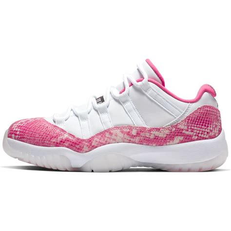 Air jordan mulanya adalah sepatu khusus untuk lahraga basket. Pt Jordan Cangkorah : Fotografia de notícias : Phil Jackson and Michael Jordan ... / A coleção ...