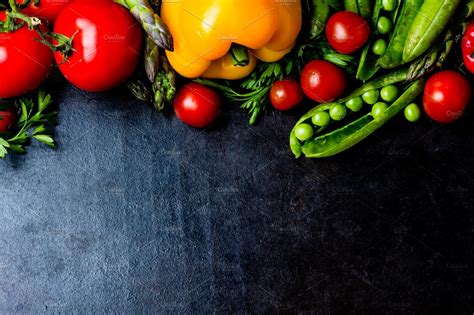 Food background. Fresh vegetables on black. Top view | High-Quality ...