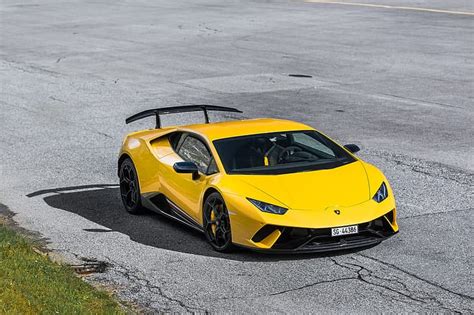 Descarga Gratis Lamborghini Amarillo Performante Huracán Fondo De