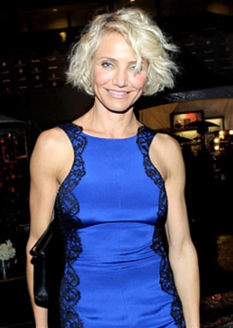 Whoa Cameron Diaz Shows Off Super Muscular Frame In Too Tight Dress