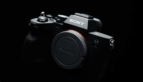 A Look At The Design And Ergonomics Of The New Sony A7 Iv Fstoppers