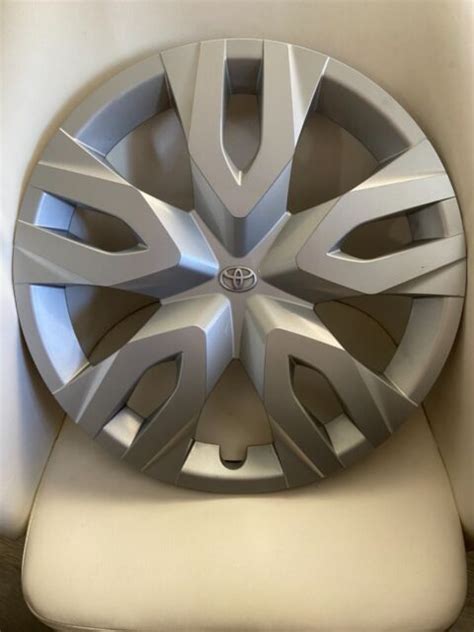 2019 Toyota Rav 4 Oem 17 5 Spoke Silver Hubcap Wheel Cover 42602 0r040