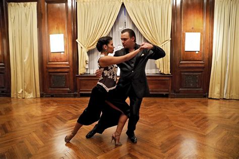 review the ‘baryshnikov of tango sensual with his latest partner the new york times