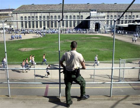 Alabama Prison Guards Stage Labor Strike Amid National Inmate Protest