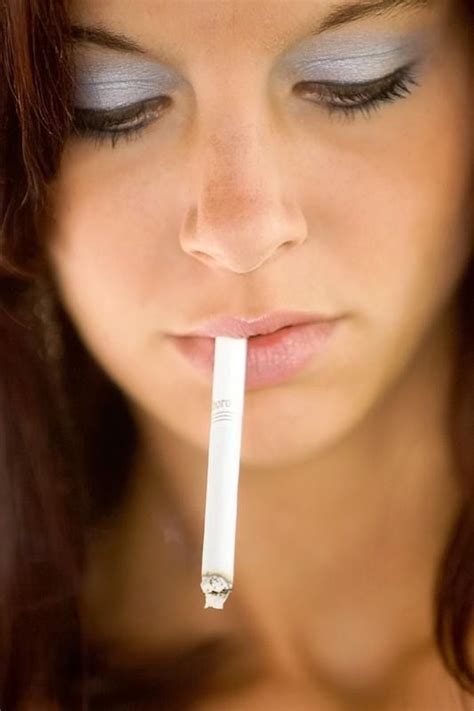 Great Ciggie Dangle Smoking Teen Smoking Ladies Girl Smoking Women Smoking Cigarettes