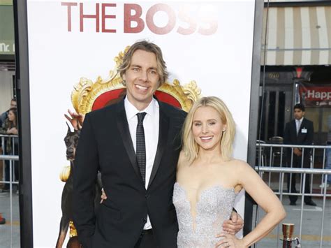 Kristen Bell And Dax Shepard Respond To Standed At The Airport Critics Hits 96 Wdod Fm