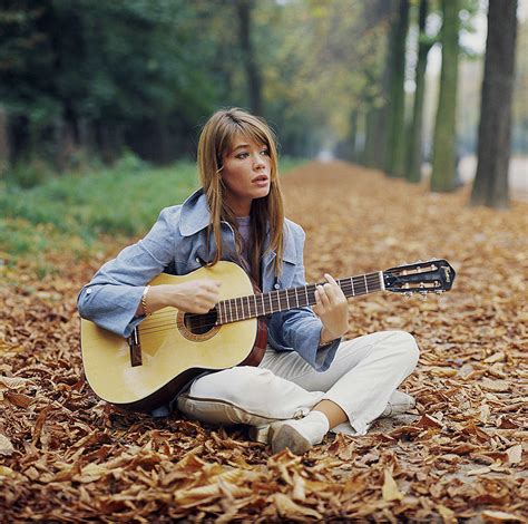 Todas las noticias sobre françoise hardy publicadas en el país. Le mystère Françoise Hardy en partie décrypté sur France Inter