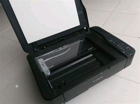 Anda bisa mengisi tinta kembali dan mencoba mengeprint. Printer Canon Mp237 Warna Hitam Tidak Keluar
