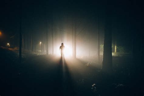 Alone In The Dark Lights Shadow Hd Wallpapers Desktop And Mobile